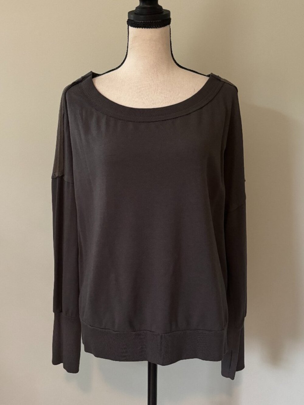MILA Made in Los Angeles Charcoal Boatneck Sweatshirt  — Large Like New